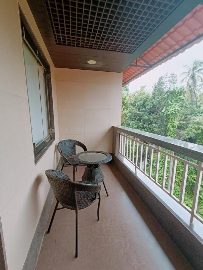 Amansaraa Bhide Retreat Kihim Exterior foto